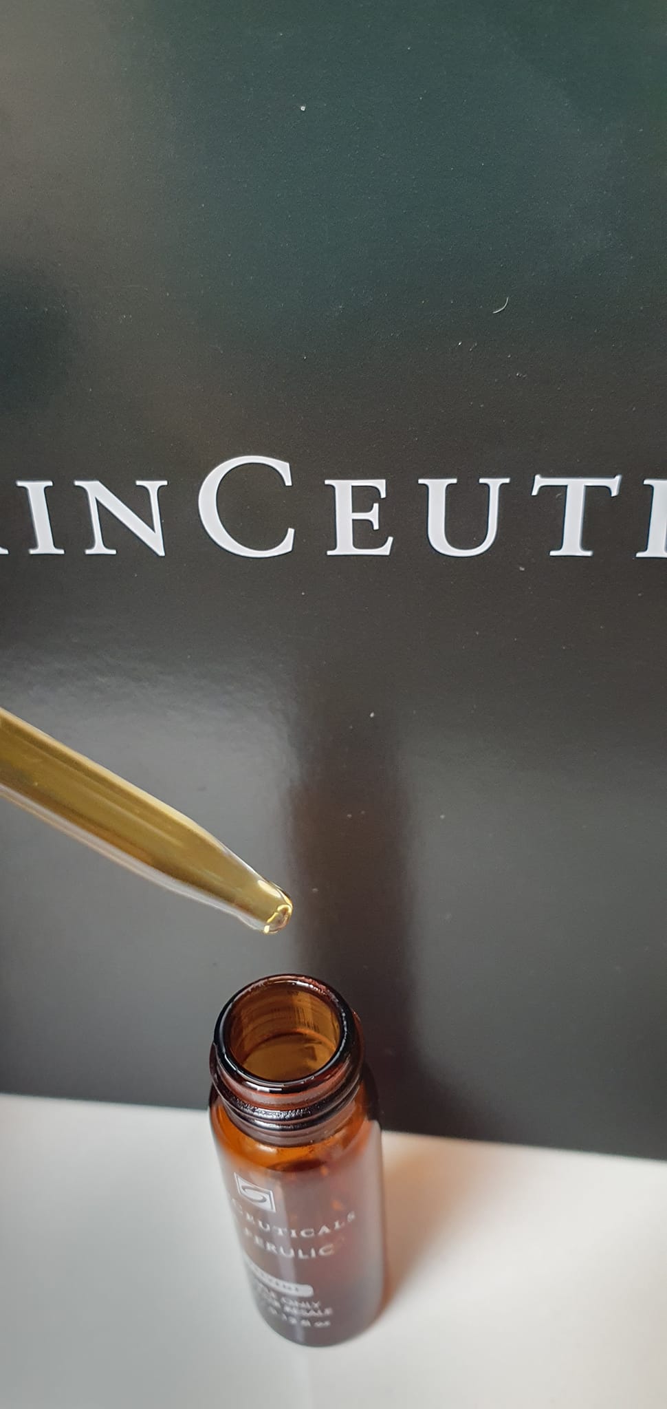 SkinCeuticals C E Ferulic serum review - krachtig antioxidant vitamine C serum