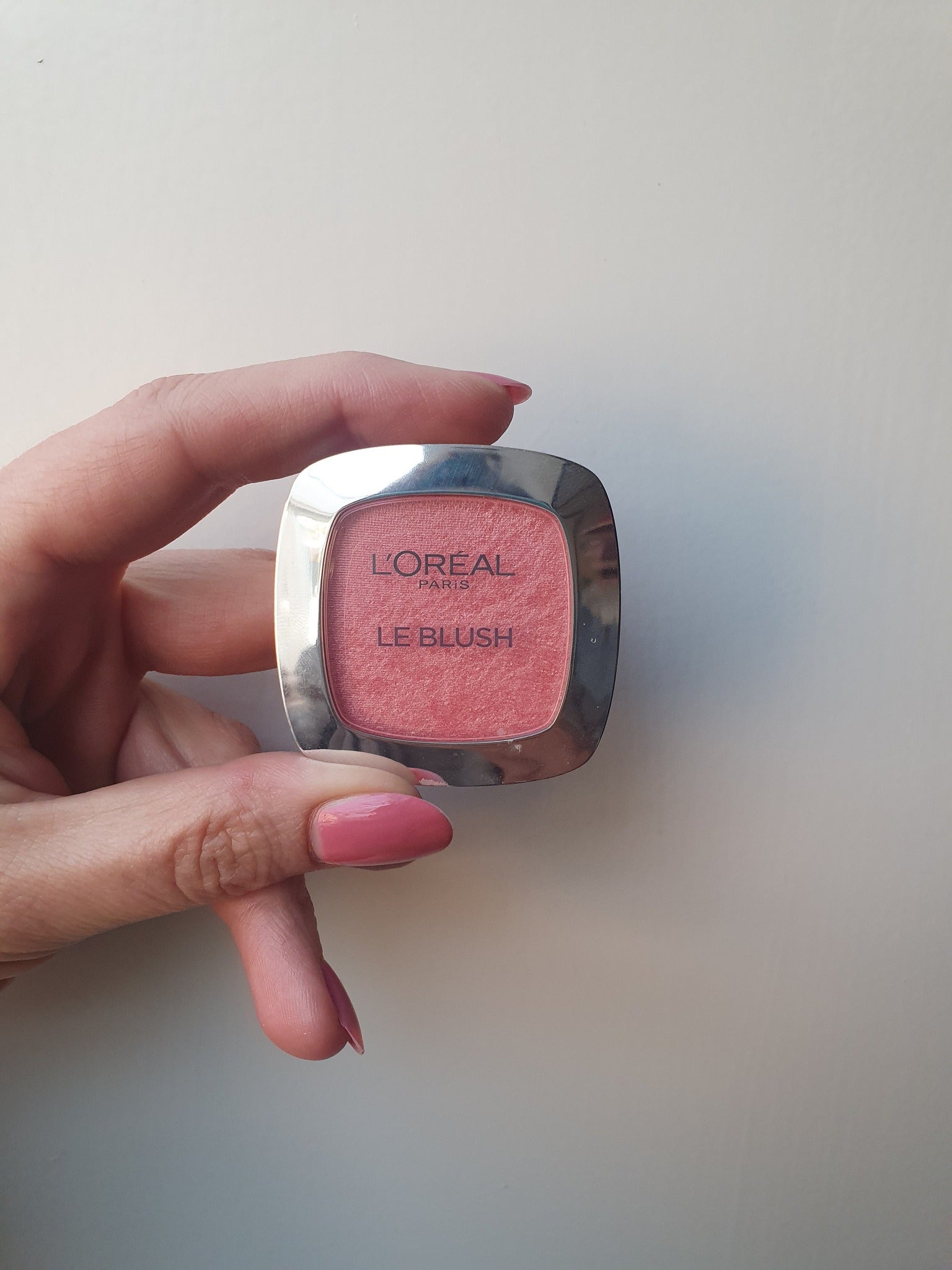 L'Oréal Le Blush 165 Rose Bonne Mine - roze blush voor een stralende gloed