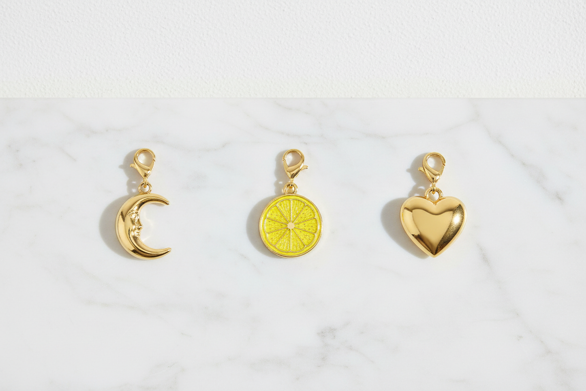 Bedels en charms collectie - klaver, maan en paddenstoel bedels van The Collection Lilli June