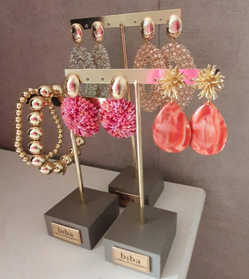 Biba Oranje Druppel Oorbellen – Goudkleurig Plating | 66 × 27 mm