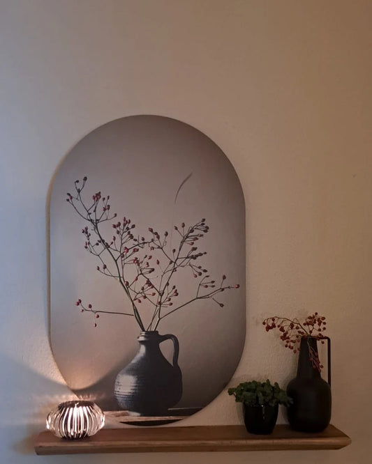 Wall Oval Blue vase with Berries